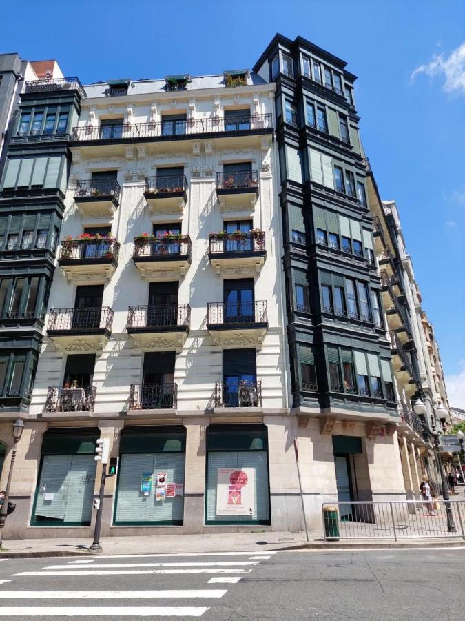 Habitaciones Turisticas Bilbao Centro Con Aire Acondicionado Exterior photo